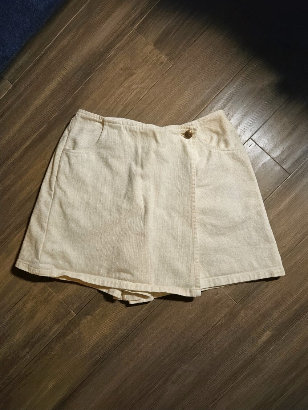 Vintage Durham Road Women's Ivory Denim Wrap Front Skort. Size 12